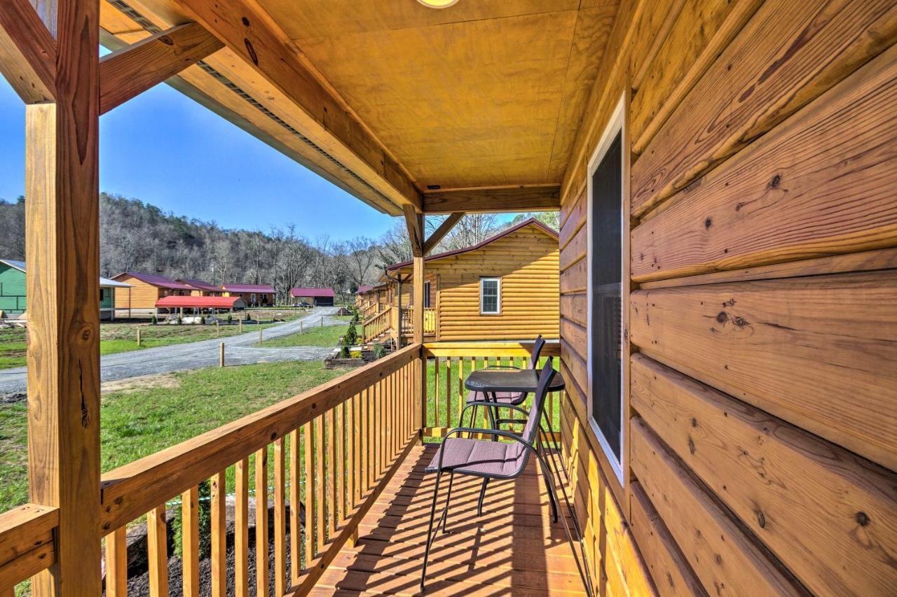 Cozy Smoky Mountain Cabin By Tuckasegee River! Bryson City Exterior photo